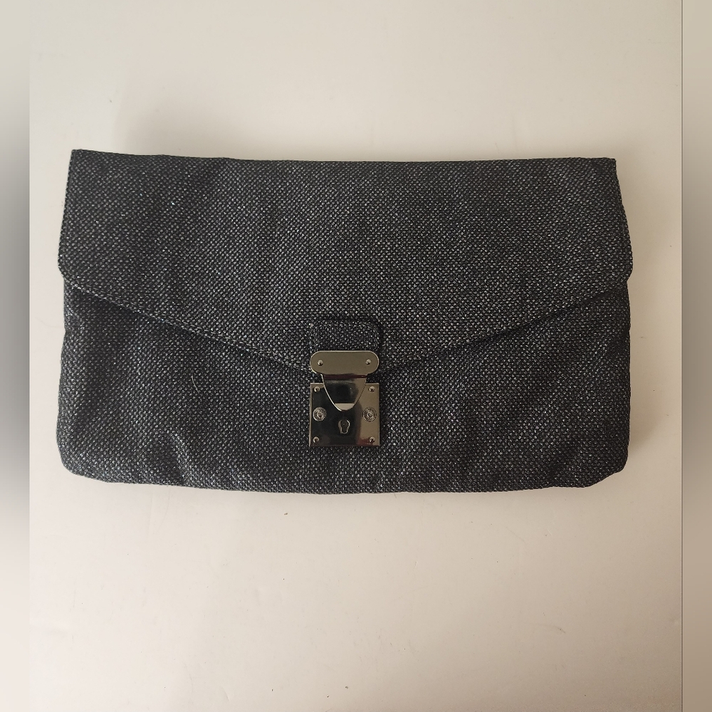 Cosmopolitan Clutch